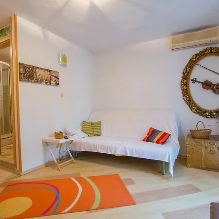 Apartment Kova - With Pool Stari Grad  Exterior photo