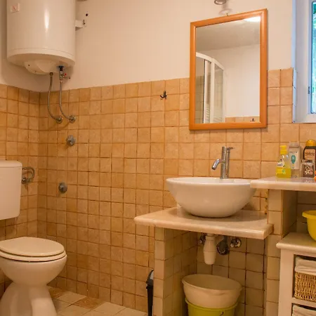 Apartment Kova - With Pool Stari Grad  Exterior photo