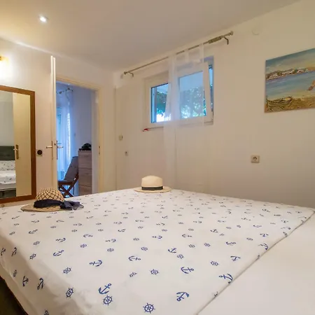 Apartment Kova - With Pool Stari Grad  Exterior photo