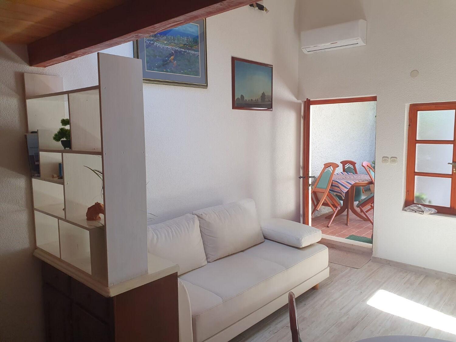 Kova - With Pool Apartment *